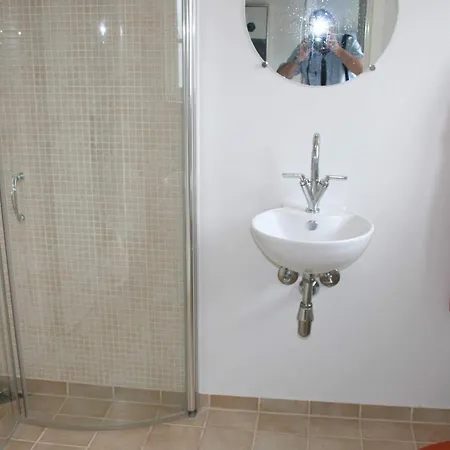4 Person In Aakirkeby-by Traum Apartament Åkirkeby