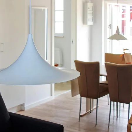 Apartament 4 Person In Aakirkeby-by Traum Åkirkeby