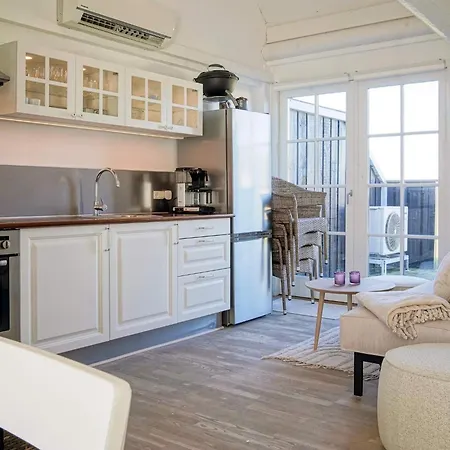 Apartament 4 Person In Aakirkeby-by Traum *