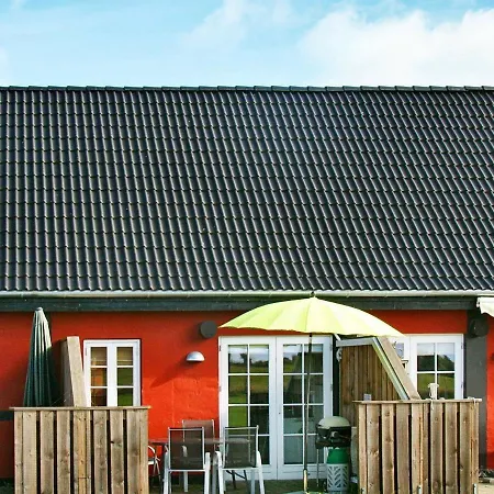 Apartamento 4 Person In Aakirkeby